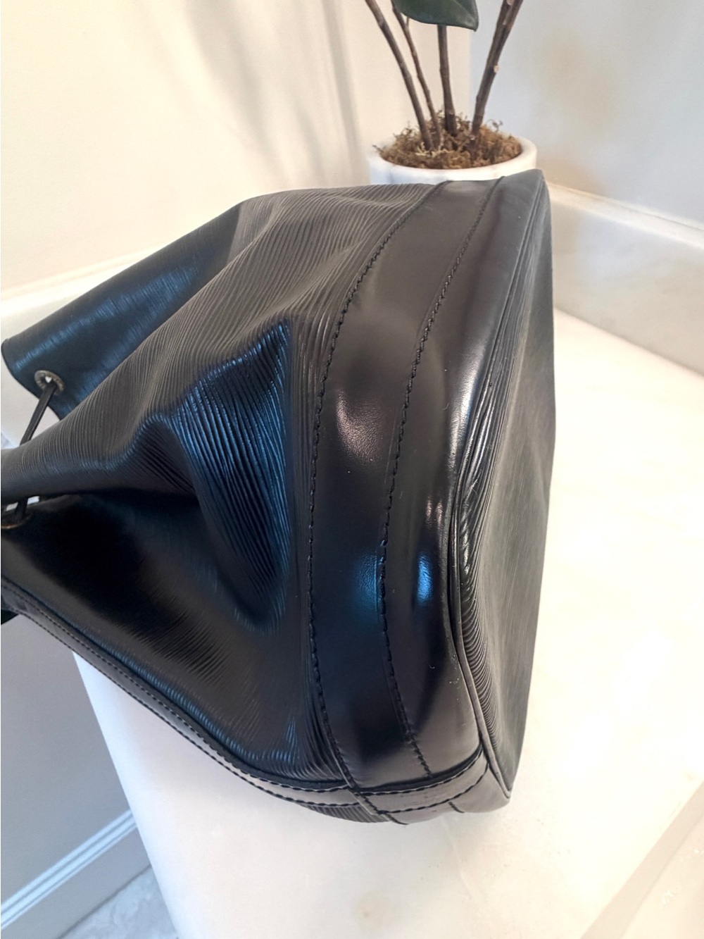 Louis Vuitton Epi Noe Black Bucket Bag, Shoulder Bag - Picture 6 of 15